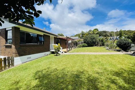 Photo of property in 1 John Webster Place, Glen Eden, Auckland, 0602