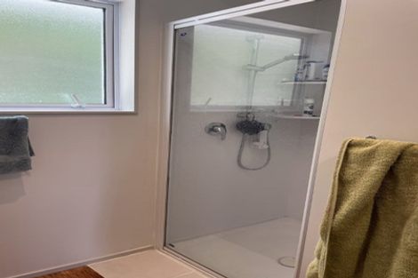 Photo of property in 24 Poplar Road, Stanmore Bay, Whangaparaoa, 0932