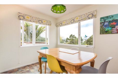 Photo of property in 84 Otitori Bay Road, Titirangi, Auckland, 0604