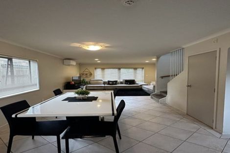Photo of property in 63 Barnea Circle, Glen Eden, Auckland, 0602