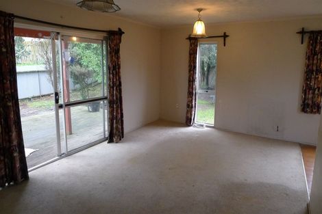 Photo of property in 28 Cedar Grove, Highbury, Palmerston North, 4412