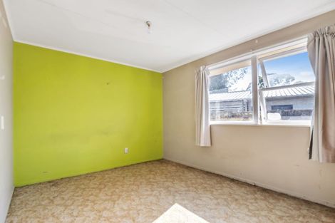 Photo of property in 5 Kouma Place, Fairy Springs, Rotorua, 3015