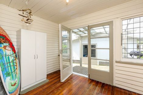 Photo of property in 24 Cumming Street, Okato, 4335