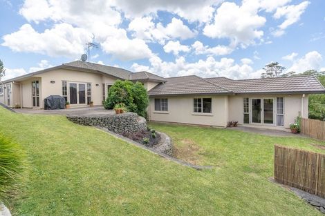 Photo of property in 17 Highgrove Drive, Grandview Heights, Hamilton, 3200