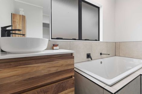 Photo of property in 21 Penney Green, Nawton, Hamilton, 3200