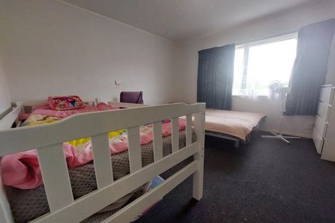 Photo of property in 5 Foundation Place, Glen Eden, Auckland, 0602