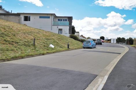 Photo of property in 5 The Terrace, Mount Pleasant, Christchurch, 8081
