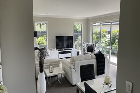 Photo of property in 3/502 Harewood Road, Harewood, Christchurch, 8051