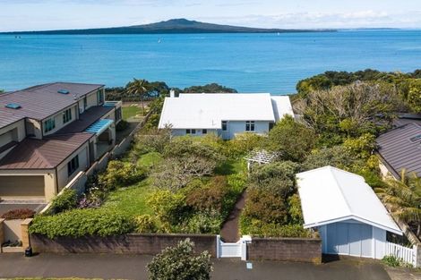 Photo of property in 6 Hamana Street, Narrow Neck, Auckland, 0622