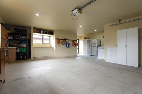 Photo of property in 29 Caulfield Place, Pukehangi, Rotorua, 3015