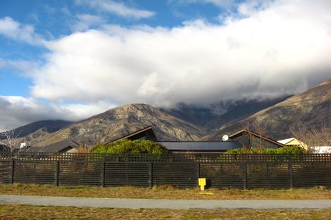 Photo of property in 40 Sylvan Street, Lake Hayes, Queenstown, 9304