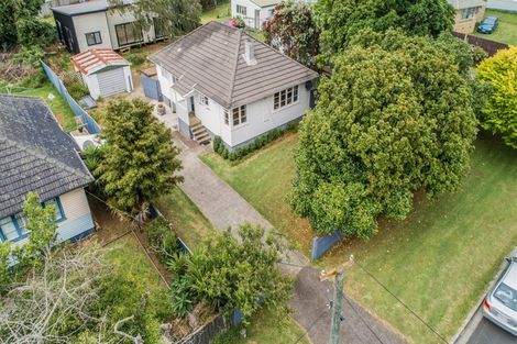 Photo of property in 15 Birdwood Road, Pukekohe, 2120