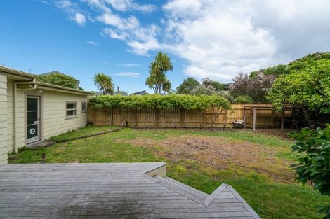 Photo of property in 22 Pokaka Crescent, Wharewaka, Taupo, 3330