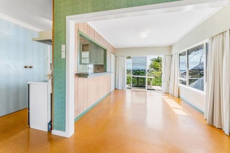 Photo of property in 86 Mellons Bay Road, Mellons Bay, Auckland, 2014