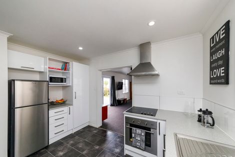 Photo of property in 15 Tyndall Street, Palmerston North, 4414