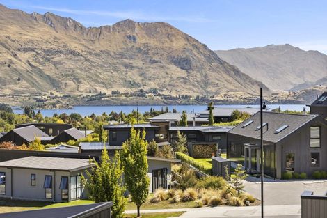 Photo of property in 9 Barclay Place, Wanaka, 9305
