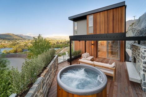 Photo of property in 2 Northview Terrace, Kawarau Falls, Queenstown, 9300