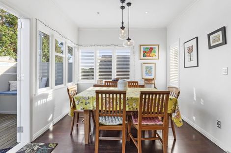 Photo of property in 73 Norwood Road, Bayswater, Auckland, 0622