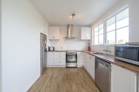 Photo of property in 73 Morrow Avenue, St Andrews, Hamilton, 3200