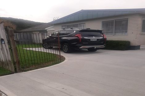 Photo of property in 2 Hamstead Street, Wainuiomata, Lower Hutt, 5014