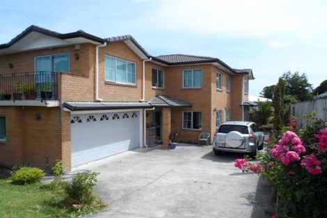 Photo of property in 68 Flanshaw Road, Te Atatu South, Auckland, 0610