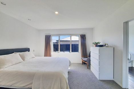 Photo of property in 8 Fredrica Lane, Heathcote Valley, Christchurch, 8022