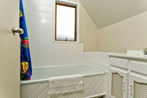 Photo of property in 34a Park Road, Glenfield, Auckland, 0629