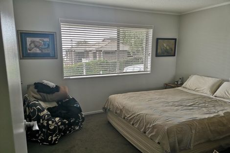 Photo of property in 3a Leo Place, Kawaha Point, Rotorua, 3010