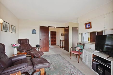 Photo of property in 5 Essington Place, Half Moon Bay, Auckland, 2012