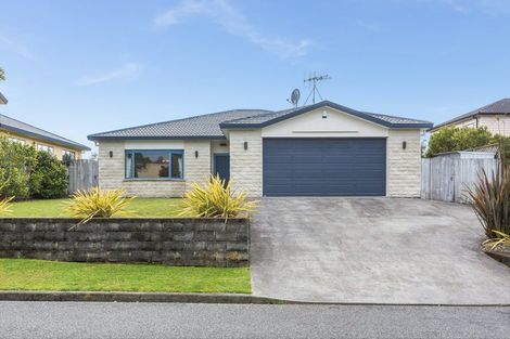 Photo of property in 3 Barque Crescent, Whitby, Porirua, 5024