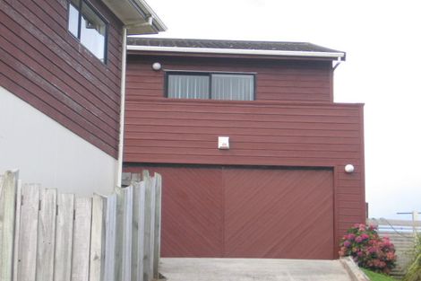 Photo of property in 16 Landsdowne Terrace, Karori, Wellington, 6012