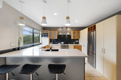 Photo of property in 27 Lansell Drive, East Tamaki Heights, Auckland, 2016