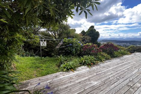 Photo of property in 19 Highbury Crescent, Aro Valley, Wellington, 6012