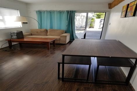 Photo of property in 1/40 Aberdeen Road, Campbells Bay, Auckland, 0620