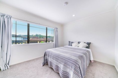 Photo of property in 71 Baverstock Road, Flat Bush, Auckland, 2016