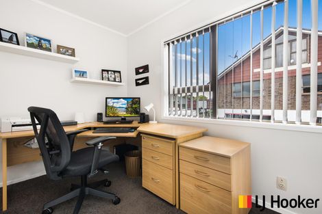 Photo of property in 21 St Annes Crescent, Wattle Downs, Auckland, 2103