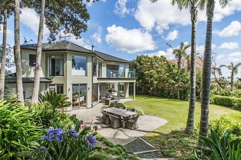 Photo of property in 24 Cliff Road, Torbay, Auckland, 0630