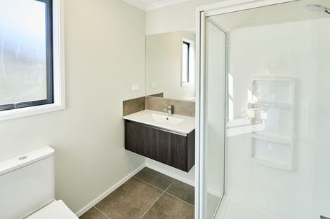 Photo of property in 5 Te Ara O Pukeko, Wainuiomata, Lower Hutt, 5014