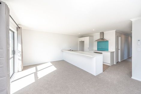 Photo of property in 6 Cross Street, Castlecliff, Whanganui, 4501