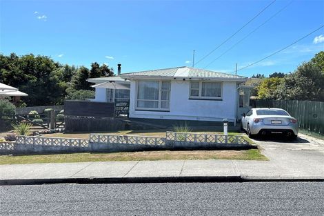 Photo of property in 50 Gormack Street, Balclutha, 9230