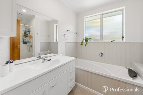 Photo of property in 37 Te Kupe Road, Paraparaumu Beach, Paraparaumu, 5032