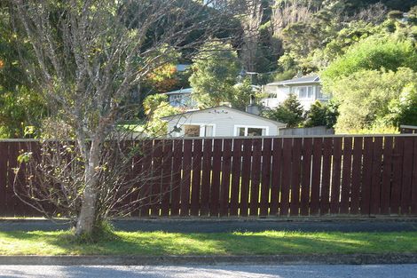 Photo of property in 10 James Grove, Stokes Valley, Lower Hutt, 5019