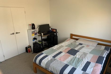 Photo of property in 8 Lilac Lane, Oteha, Auckland, 0632