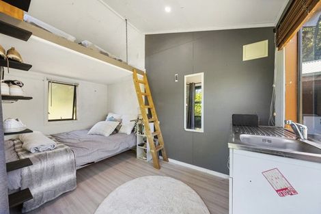 Photo of property in 46 Stoney Creek Drive, Waitakere, Henderson, 0782