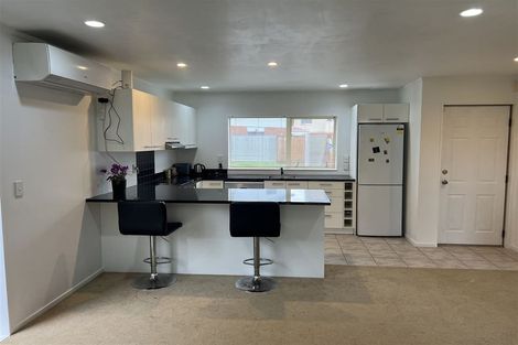 Photo of property in 11 Duxfield Drive, Ranui, Auckland, 0612