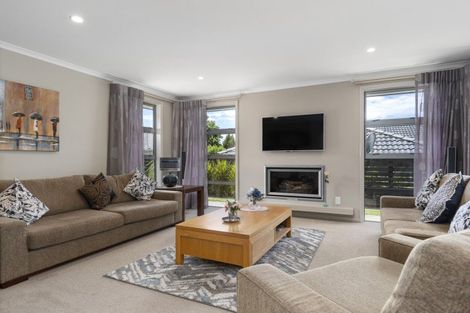 Photo of property in 16 Tranquil Grove, Omokoroa, 3114