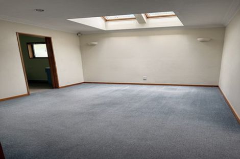 Photo of property in 1/5 Chateau Drive, Burnside, Christchurch, 8053