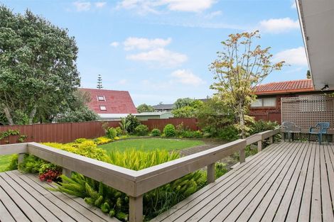 Photo of property in 295 Bucklands Beach Road, Bucklands Beach, Auckland, 2012