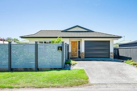 Photo of property in 5a Nathan Avenue, Paraparaumu Beach, Paraparaumu, 5032