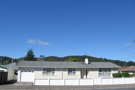 Photo of property in 5 Brown Street, Wallaceville, Upper Hutt, 5018